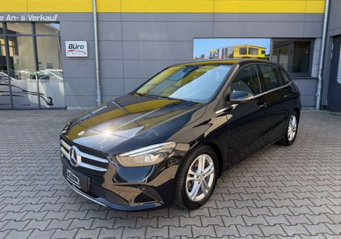 Mercedes-Benz B 200, 2021