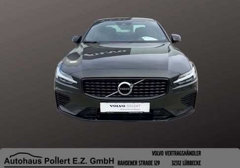 Volvo S60, 2022