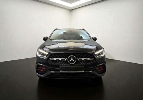 Mercedes-Benz GLA 250, 2020