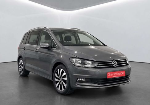 Volkswagen Touran, 2023 3