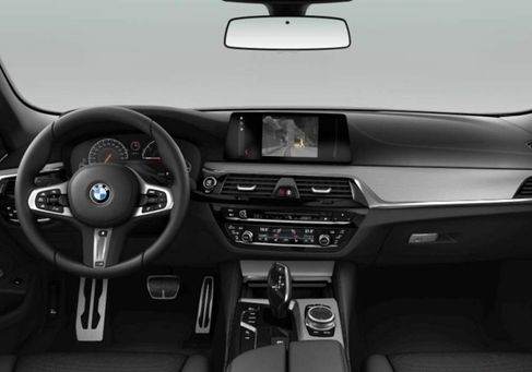 BMW 540, 2019