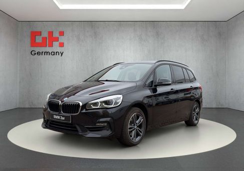 BMW 216, 2019