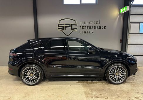 Porsche Cayenne, 2022