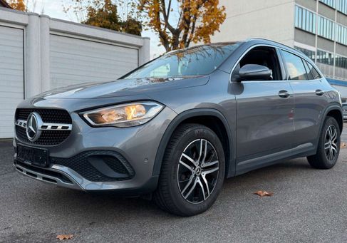 Mercedes-Benz GLA 200, 2022 3