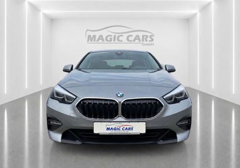 BMW 216, 2022