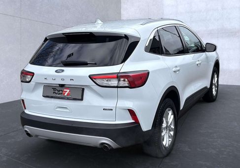 Ford Kuga, 2022
