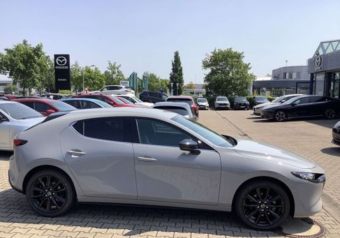 Mazda 3, 2026