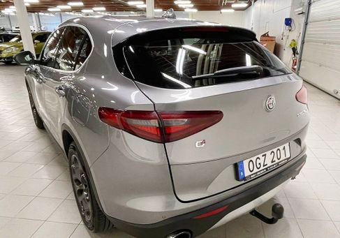 Alfa Romeo Stelvio, 2018