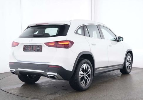 Mercedes-Benz GLA 180, 2024