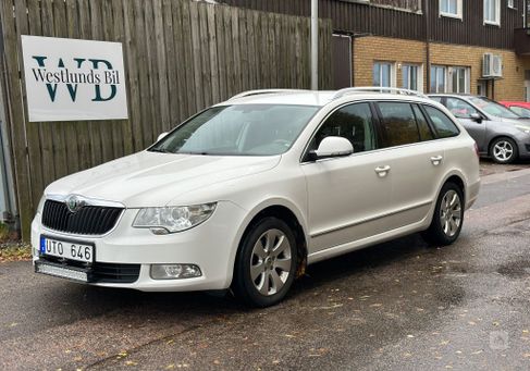 Skoda Superb, 2011