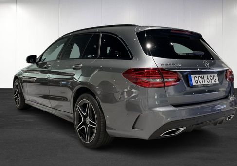 Mercedes-Benz C 300, 2021