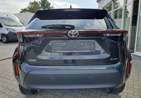 Toyota Yaris Cross, 2025