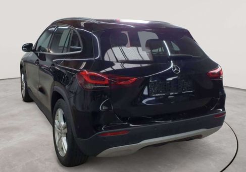 Mercedes-Benz GLA 200, 2023