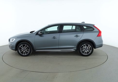 Volvo V60 Cross Country, 2018