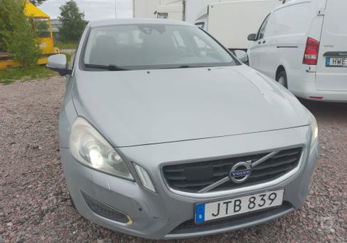 Volvo S60, 2011