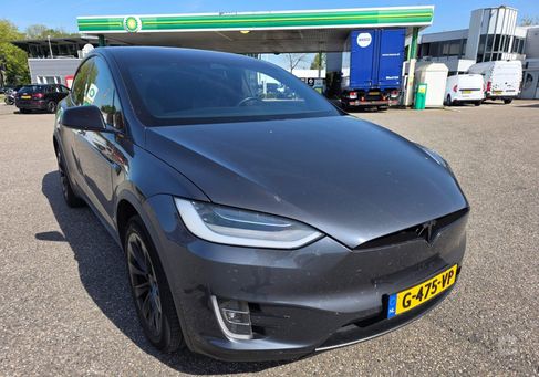 Tesla Model X, 2020
