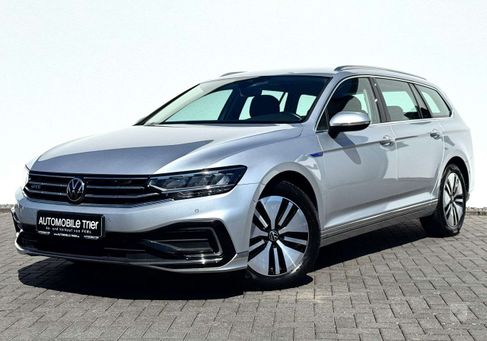 Volkswagen Passat, 2020