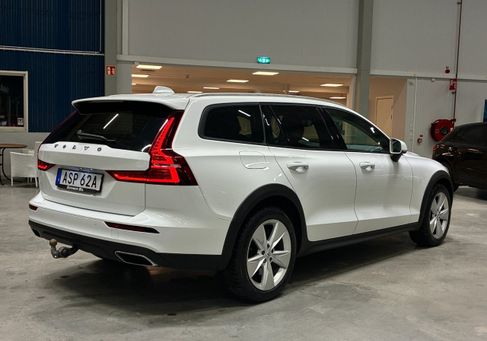Volvo V60 Cross Country, 2020