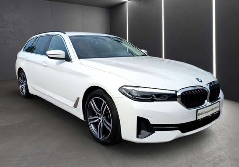 BMW 520, 2023 3
