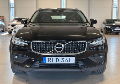 Volvo V60 Cross Country, 2021