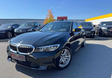 BMW 330, 2020
