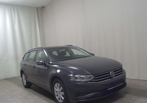 Volkswagen Passat, 2021