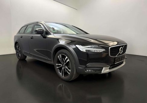 Volvo V90 Cross Country, 2019