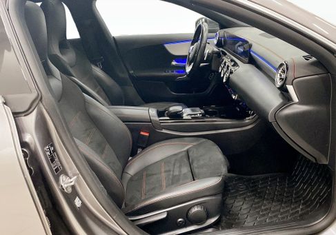 Mercedes-Benz CLA 200 Shooting Brake, 2021