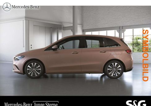 Mercedes-Benz B 250, 2022 3