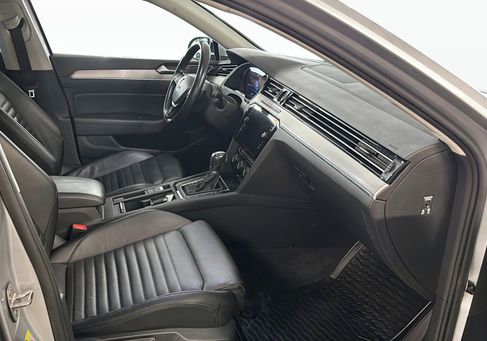 Volkswagen Passat Variant, 2018 3