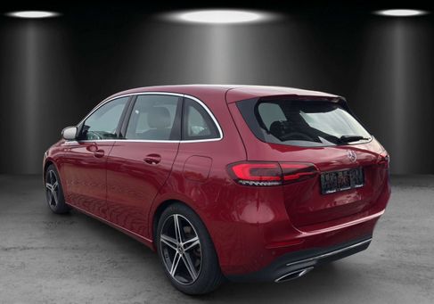 Mercedes-Benz B 200, 2022