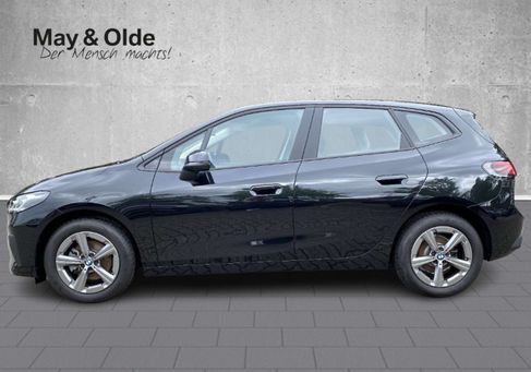 BMW 216, 2023 2