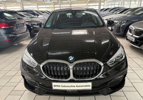 BMW 116, 2024