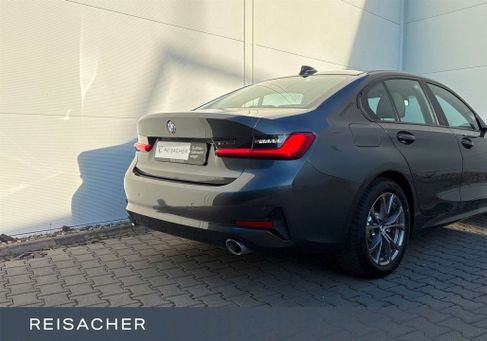 BMW 330, 2019