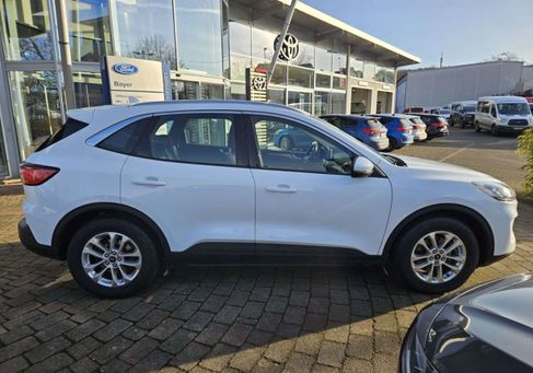 Ford Kuga, 2021