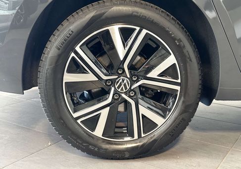 Volkswagen Touran, 2022