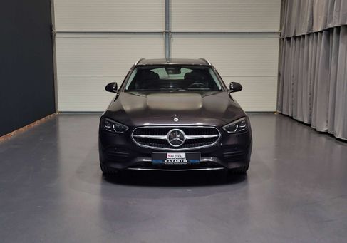 Mercedes-Benz C 300, 2022 2