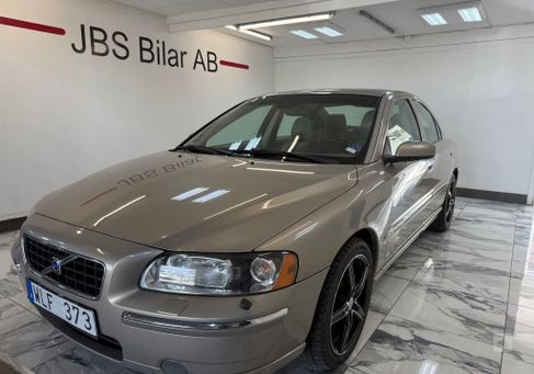 Volvo S60, 2005