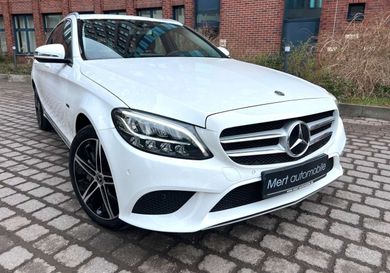 Mercedes-Benz C 300, 2020
