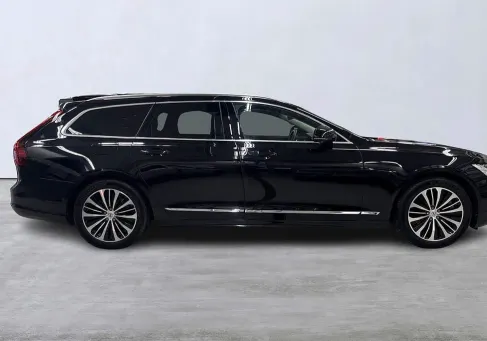 Volvo V90, 2023