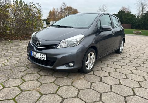 Toyota Yaris, 2012