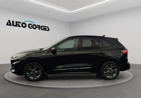Ford Kuga, 2022