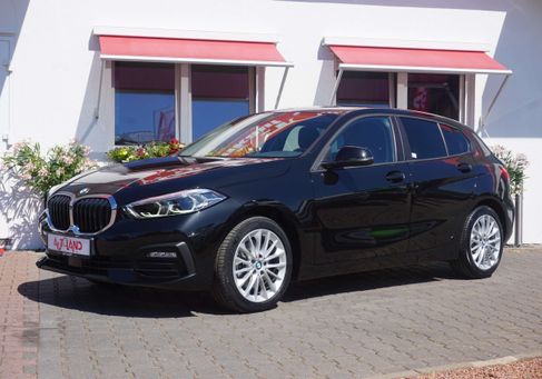 BMW 118, 2023