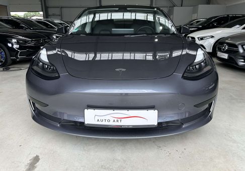 Tesla Model 3, 2022