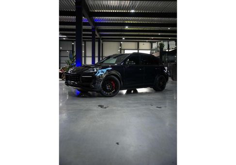 Porsche Cayenne, 2021