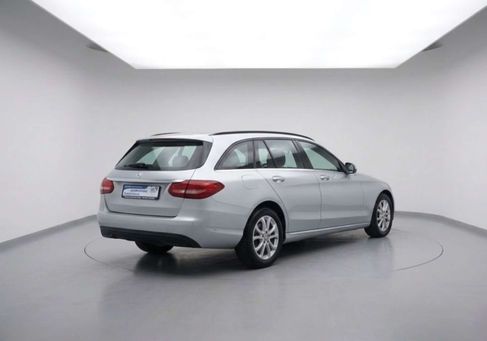 Mercedes-Benz C 200, 2021