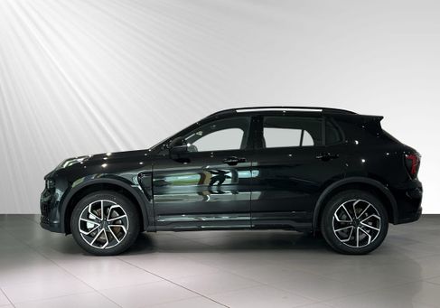 Lynk &amp; Co 01, 2025