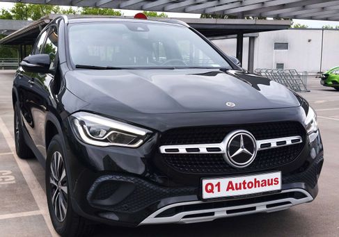 Mercedes-Benz GLA 180, 2021 3
