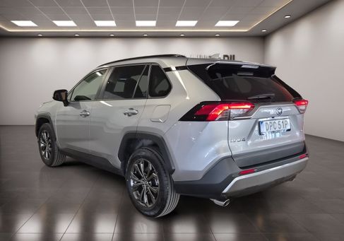 Toyota RAV 4, 2025 3