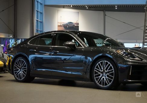 Porsche Panamera, 2024